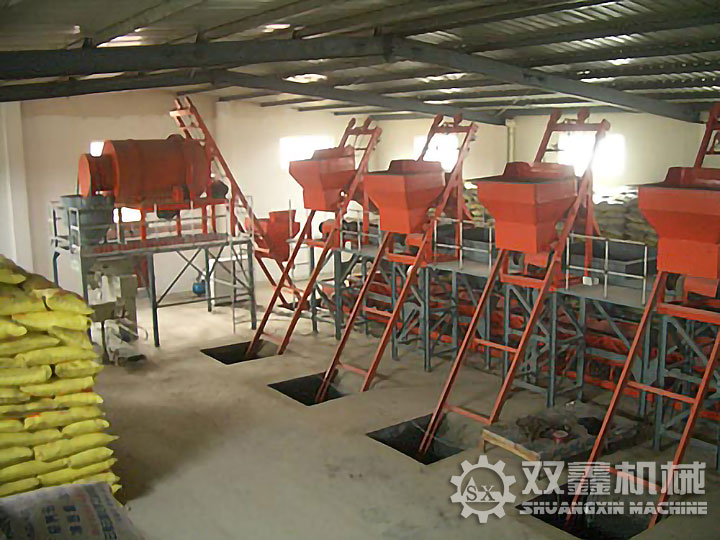 BB肥攪拌機(jī)工作現(xiàn)場(chǎng)